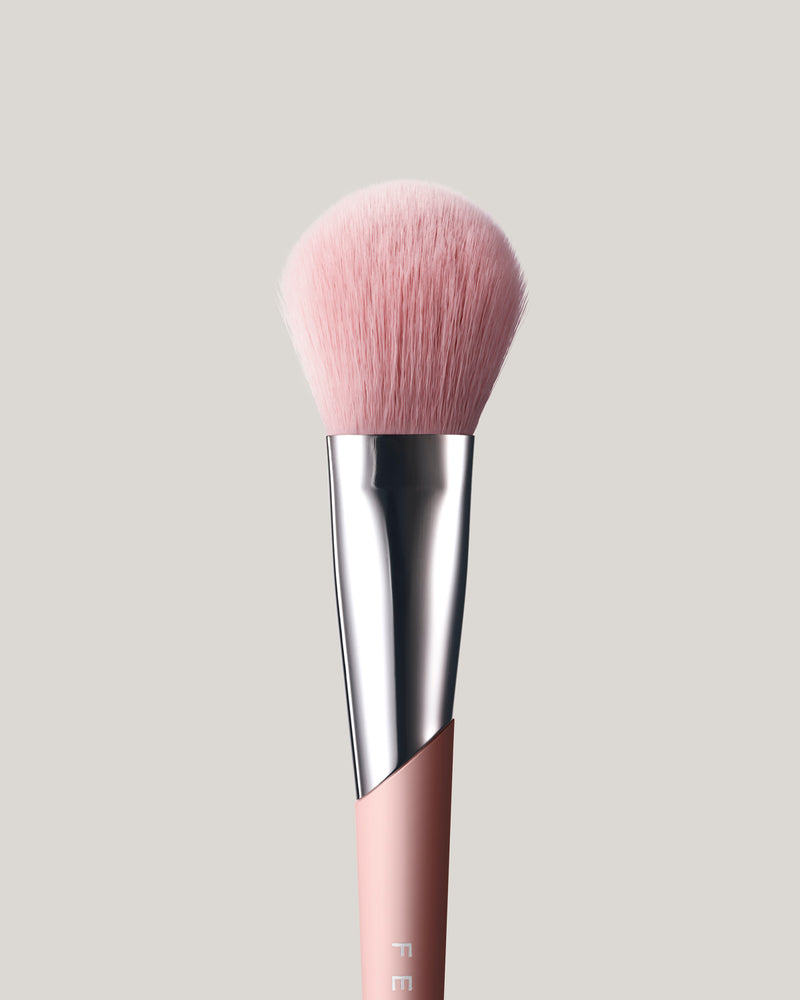SCULPTING BRONZER  BRUSH 195, 